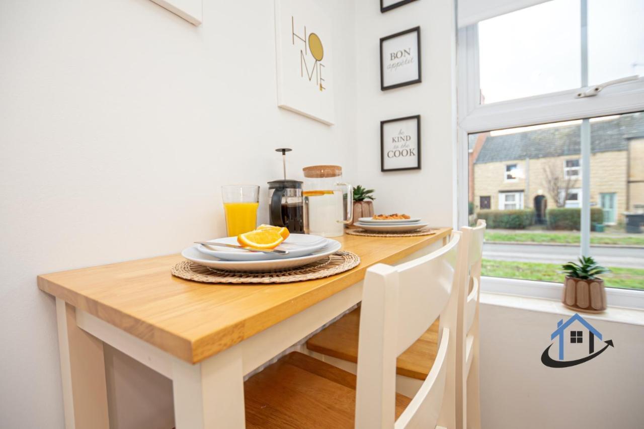 Ironside House, Thrapston King Or Twin Beds, Free Parking, Workspace, Corporates, Sleeps 8 المظهر الخارجي الصورة